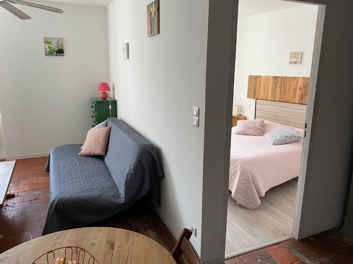 La Tomette - Le Charme De L'Authentique Apartment Maury Bagian luar foto